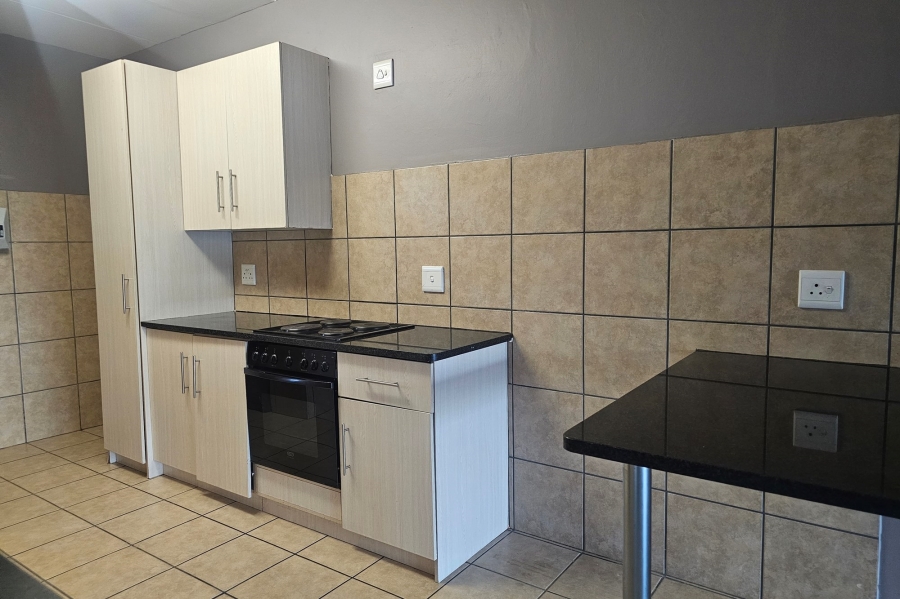 To Let 3 Bedroom Property for Rent in Waterval East North West